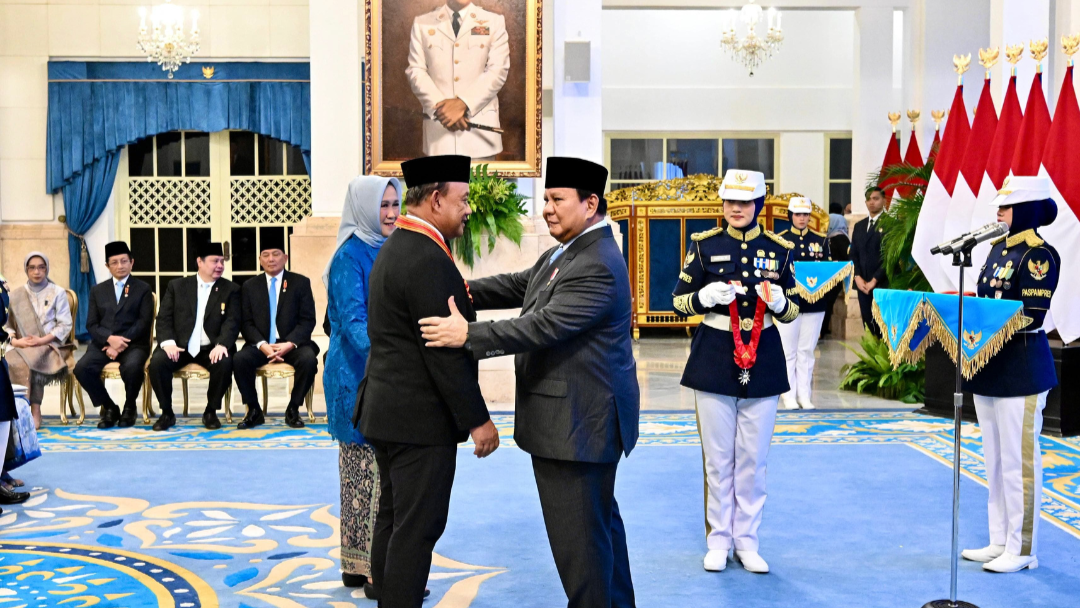 Kepala BGN Lingga Dianugerahi Bintang Mahaputera Utama oleh Presiden Prabowo